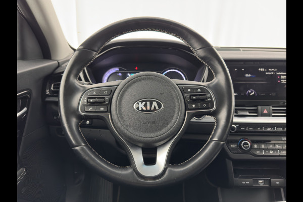 Kia e-Niro ExecutiveLine 64 kWh (3-Fase) {SOH-100%) (INCL-BTW) *AUT | LUXURY-LEATHER | FULL-LED | NAVI-FULLMAP | ADAPTIVE-CRUISE | CAMERA | MEMORY-PACK | LANE-ASSIST | KEYLESS | DIGI-COCKPIT | 17"ALU*