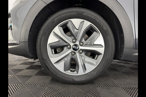 Kia e-Niro ExecutiveLine 64 kWh (3-Fase) {SOH-100%) (INCL-BTW) *AUT | LUXURY-LEATHER | FULL-LED | NAVI-FULLMAP | ADAPTIVE-CRUISE | CAMERA | MEMORY-PACK | LANE-ASSIST | KEYLESS | DIGI-COCKPIT | 17"ALU*