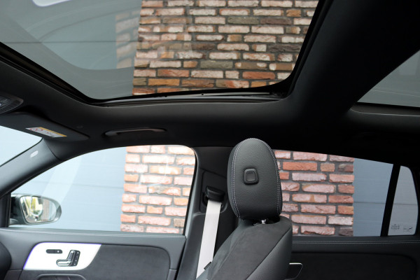 Mercedes-Benz GLA 250 e AMG Line | Panoramadak | Burmester | Distronic | Memory | Trekhaak | Keyless Go | Camera | Sfeerverlichting | Dodehoekassistent |