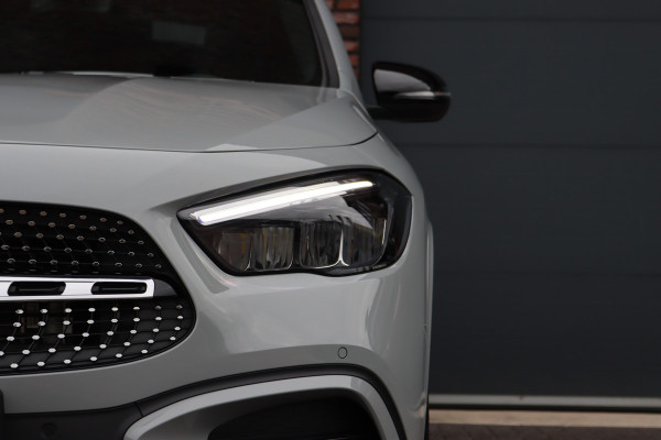 Mercedes-Benz GLA 250 e AMG Line | Panoramadak | Burmester | Distronic | Memory | Trekhaak | Keyless Go | Camera | Sfeerverlichting | Dodehoekassistent |