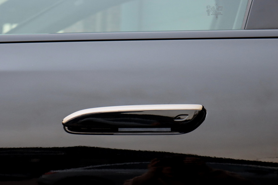 Mercedes-Benz E-Klasse Estate AMG 53 4MATIC+ | 585pk | MBUX Hyperscreen | Achterasbesturing | Distronic | Memory | Burmester | Digital Light | Trekhaak | Surround Camera | AMG-Nightpakket | Augmented Reality |