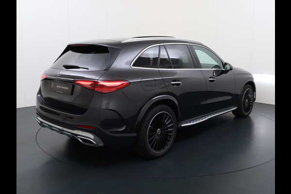 Mercedes-Benz GLC 300 e 4MATIC AMG Line | Luchtvering Achterasbesturing Trekhaak Burmester HUD Pano Memory