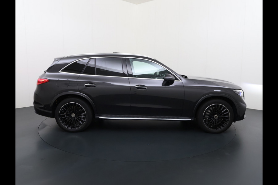 Mercedes-Benz GLC 300 e 4MATIC AMG Line | Luchtvering Achterasbesturing Trekhaak Burmester HUD Pano Memory
