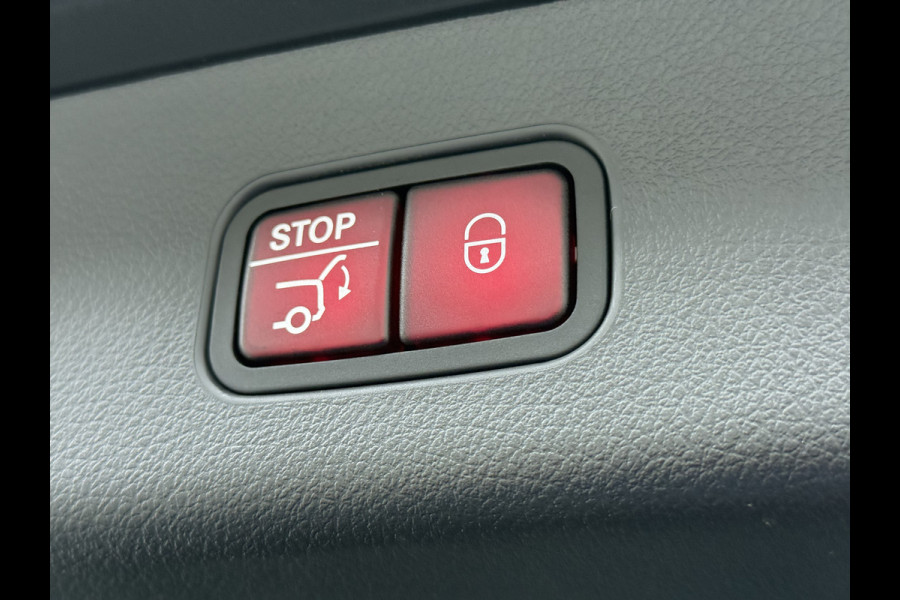 Mercedes-Benz GLC 300 e 4MATIC AMG Line | Luchtvering Achterasbesturing Trekhaak Burmester HUD Pano Memory