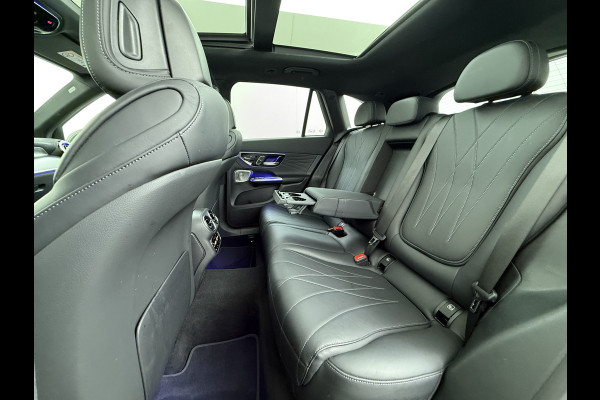 Mercedes-Benz GLC 300 e 4MATIC AMG Line | Luchtvering Achterasbesturing Trekhaak Burmester HUD Pano Memory