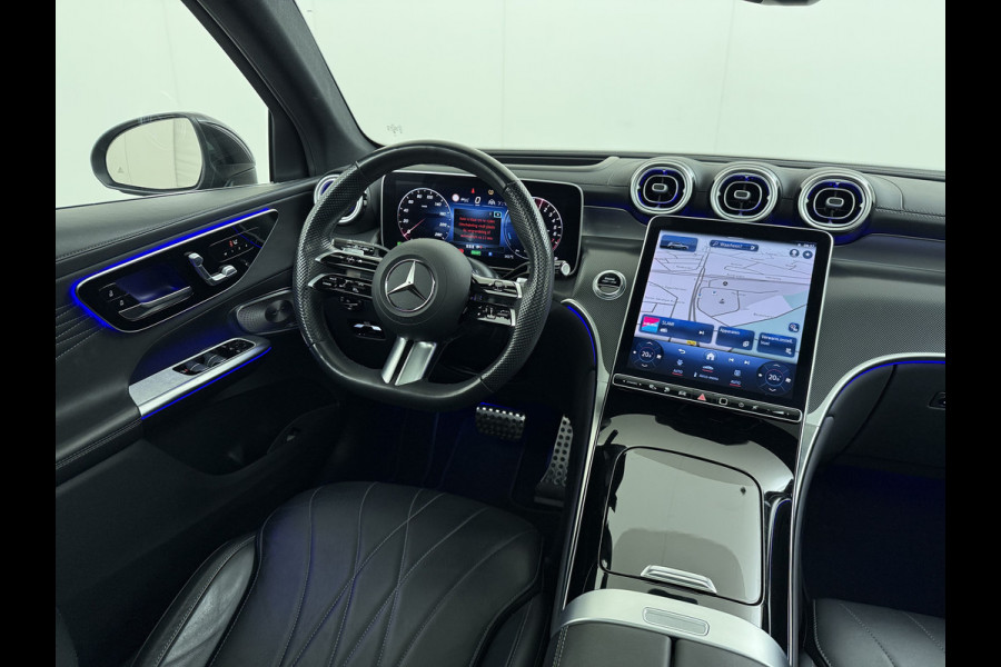 Mercedes-Benz GLC 300 e 4MATIC AMG Line | Luchtvering Achterasbesturing Trekhaak Burmester HUD Pano Memory