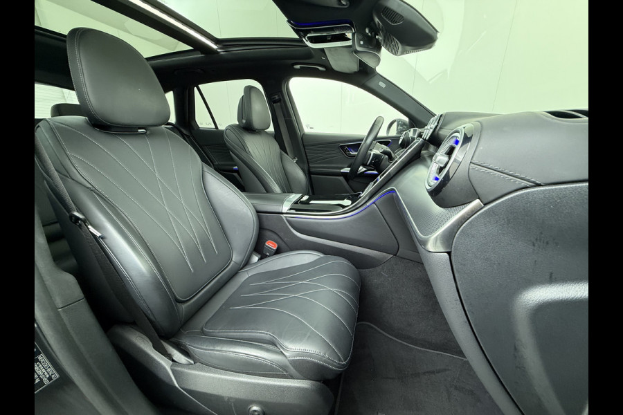 Mercedes-Benz GLC 300 e 4MATIC AMG Line | Luchtvering Achterasbesturing Trekhaak Burmester HUD Pano Memory