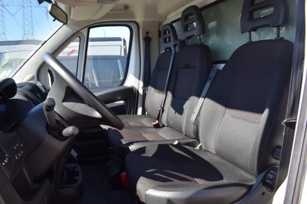 Peugeot Boxer 335 2.2 HDI L4 BAKWAGEN DAKSPOILER NAVI DAB CRUISE