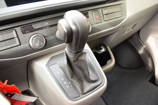 Volkswagen Transporter 2.0 TDI L2H1 DC DUBBEL CABINE AUTOMAAT ZEER NETTE STAAT