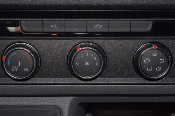 Volkswagen Crafter L3H3 2.0 TDI Highline 140PK AUTOMAAT TREKHAAK