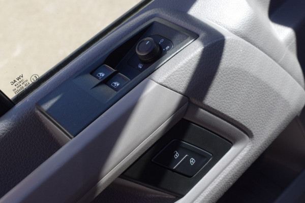 Volkswagen Crafter L3H3 2.0 TDI Highline 140PK AUTOMAAT TREKHAAK