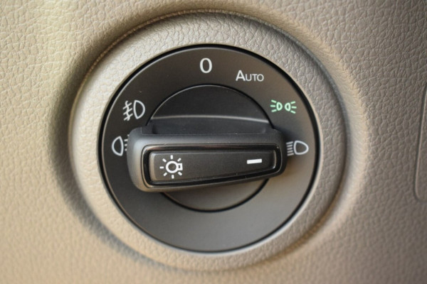 Volkswagen Crafter 2.0 TDI L3H3 Highline 140 PK LED TREKHAAK NAVI BETIMMERING