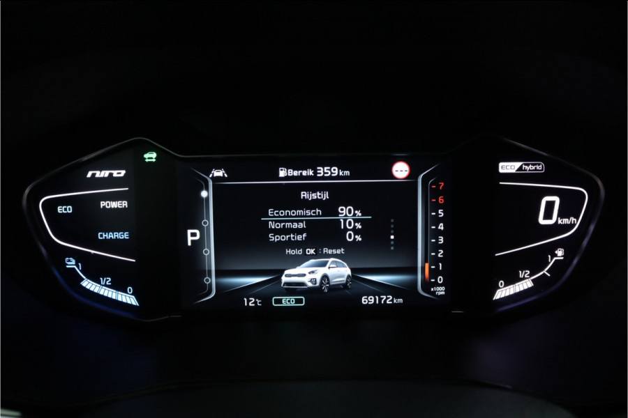 Kia Niro 1.6 GDi Hybrid ExecutiveLine Apple Carplay/Android Auto - Cruise Control - Dodehoekdetectie - Navigatie - Stoel/Stuur Verwarming - Fabrieksgarantie tot 06-2028
