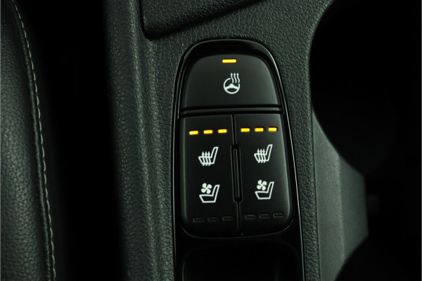 Kia Niro 1.6 GDi Hybrid ExecutiveLine Apple Carplay/Android Auto - Cruise Control - Dodehoekdetectie - Navigatie - Stoel/Stuur Verwarming - Fabrieksgarantie tot 06-2028