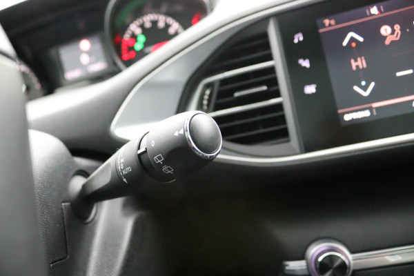 Peugeot 308 SW 1.2 *130PK*ECC*CRUISE*CAM*HAAK*CARPLAY*PANO*