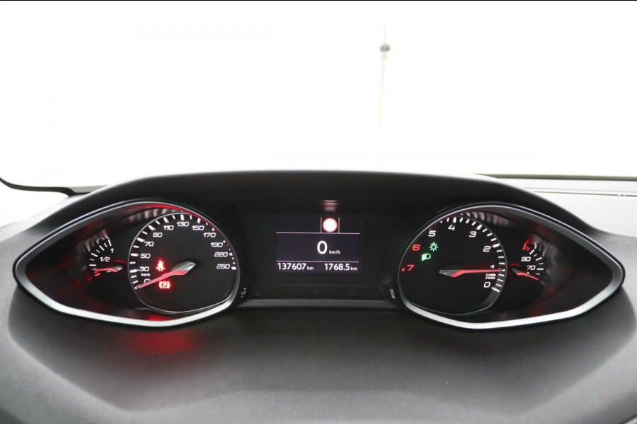 Peugeot 308 SW 1.2 *130PK*ECC*CRUISE*CAM*HAAK*CARPLAY*PANO*