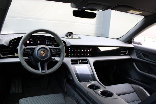 Porsche Taycan Cross Turismo 4 93 kWh | SPORT CHRONO | MEMORY | SPORTSTOELEN | STOEL & STUURVERW |