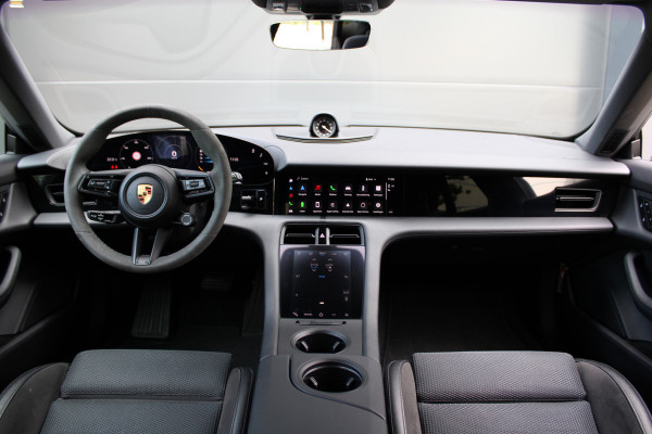 Porsche Taycan Cross Turismo 4 93 kWh | SPORT CHRONO | MEMORY | SPORTSTOELEN | STOEL & STUURVERW |