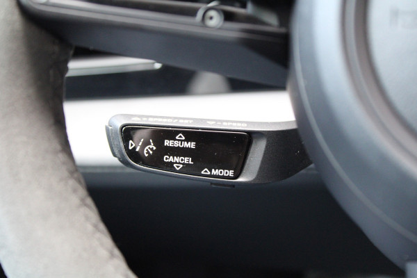 Porsche Taycan Cross Turismo 4 93 kWh | SPORT CHRONO | MEMORY | SPORTSTOELEN | STOEL & STUURVERW |