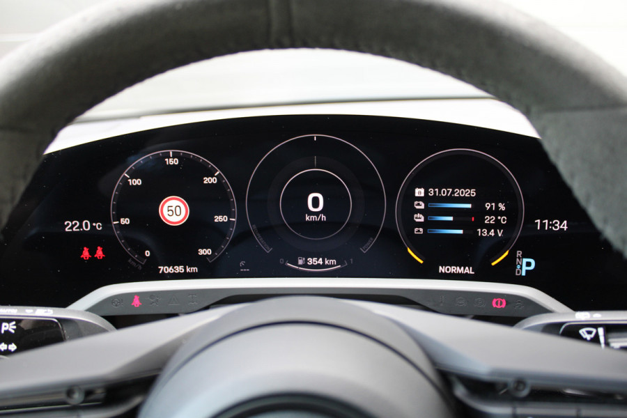 Porsche Taycan Cross Turismo 4 93 kWh | SPORT CHRONO | MEMORY | SPORTSTOELEN | STOEL & STUURVERW |