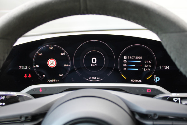 Porsche Taycan Cross Turismo 4 93 kWh | SPORT CHRONO | MEMORY | SPORTSTOELEN | STOEL & STUURVERW |