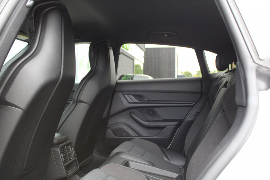 Porsche Taycan Cross Turismo 4 93 kWh | SPORT CHRONO | MEMORY | SPORTSTOELEN | STOEL & STUURVERW |