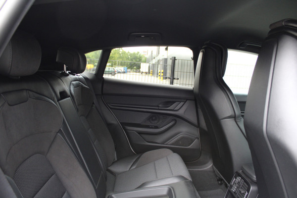 Porsche Taycan Cross Turismo 4 93 kWh | SPORT CHRONO | MEMORY | SPORTSTOELEN | STOEL & STUURVERW |