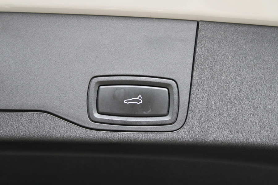 Porsche Taycan Cross Turismo 4 93 kWh | SPORT CHRONO | MEMORY | SPORTSTOELEN | STOEL & STUURVERW |