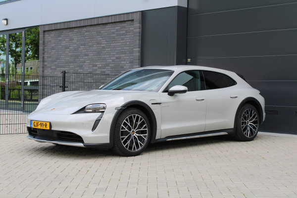 Porsche Taycan Cross Turismo 4 93 kWh | SPORT CHRONO | MEMORY | SPORTSTOELEN | STOEL & STUURVERW |