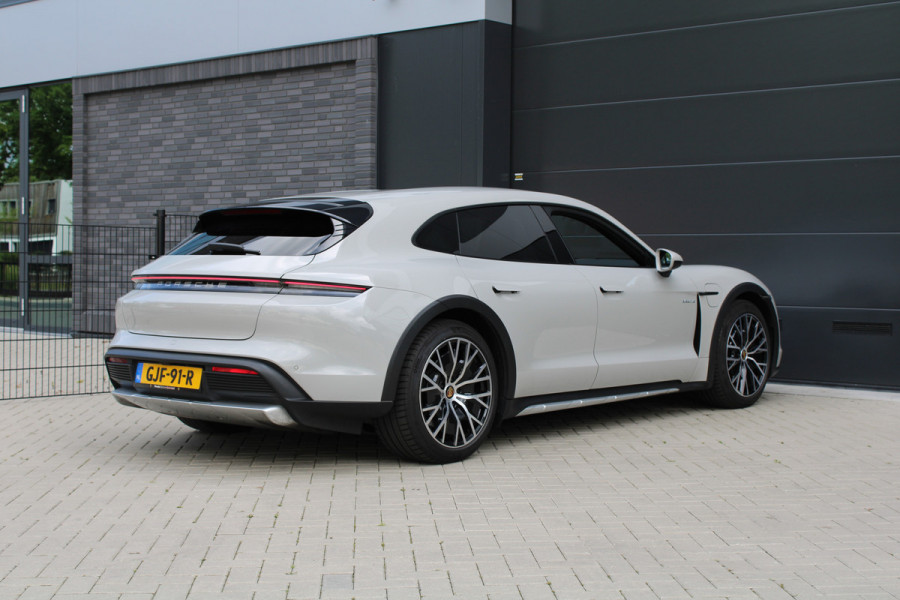 Porsche Taycan Cross Turismo 4 93 kWh | SPORT CHRONO | MEMORY | SPORTSTOELEN | STOEL & STUURVERW |