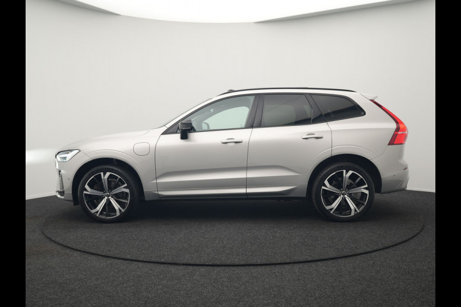 Volvo XC60 T6 AWD R-Design Plug In Hybrid 350pk LONG RANGE Dealer O.H. PHEV | Luchtvering | Trekhaak Af Fabriek | Panodak | Head Up | Adaptive Cruise | 360 Camera | Lederen Sportstoelen Massage & Ventilatie & Memory | Google Assistent | Apple Carplay | 21"L.M |