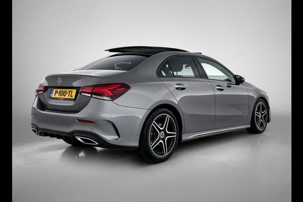 Mercedes-Benz A-Klasse 180 AMG Line | Achteruitrijcamera | Sfeerverlichting | Panoramadak | Navigatie | Stoelverwarming | 24 maanden certified garantie