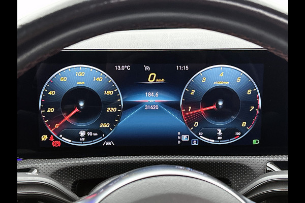 Mercedes-Benz A-Klasse 180 AMG Line | Achteruitrijcamera | Sfeerverlichting | Panoramadak | Navigatie | Stoelverwarming | 24 maanden certified garantie