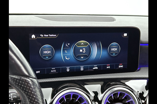 Mercedes-Benz A-Klasse 180 AMG Line | Achteruitrijcamera | Sfeerverlichting | Panoramadak | Navigatie | Stoelverwarming | 24 maanden certified garantie