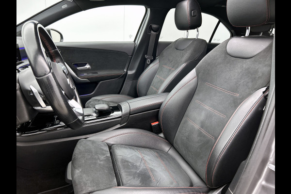 Mercedes-Benz A-Klasse 180 AMG Line | Achteruitrijcamera | Sfeerverlichting | Panoramadak | Navigatie | Stoelverwarming | 24 maanden certified garantie