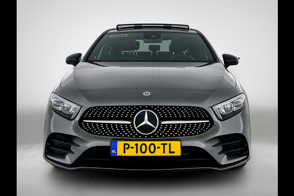 Mercedes-Benz A-Klasse 180 AMG Line | Achteruitrijcamera | Sfeerverlichting | Panoramadak | Navigatie | Stoelverwarming | 24 maanden certified garantie