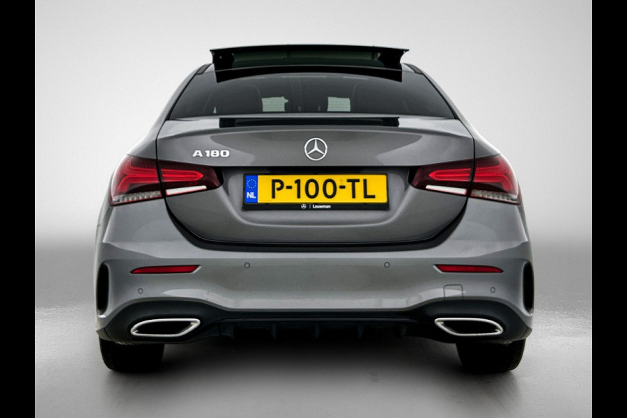 Mercedes-Benz A-Klasse 180 AMG Line | Achteruitrijcamera | Sfeerverlichting | Panoramadak | Navigatie | Stoelverwarming | 24 maanden certified garantie