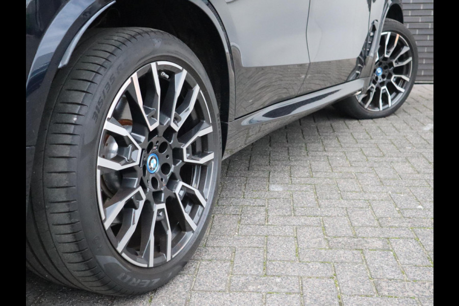 BMW X5 xDrive50e High Executive M Sport Pakket Automaat / Live Cockpit Plus / Panoramadak / Trekhaak / Luchtvering / Harman Kardon / Comfortstoelen / Warmtecomfortpakket / Sfeerverlichting / Active Protection / Shadow Line / 21 Inch