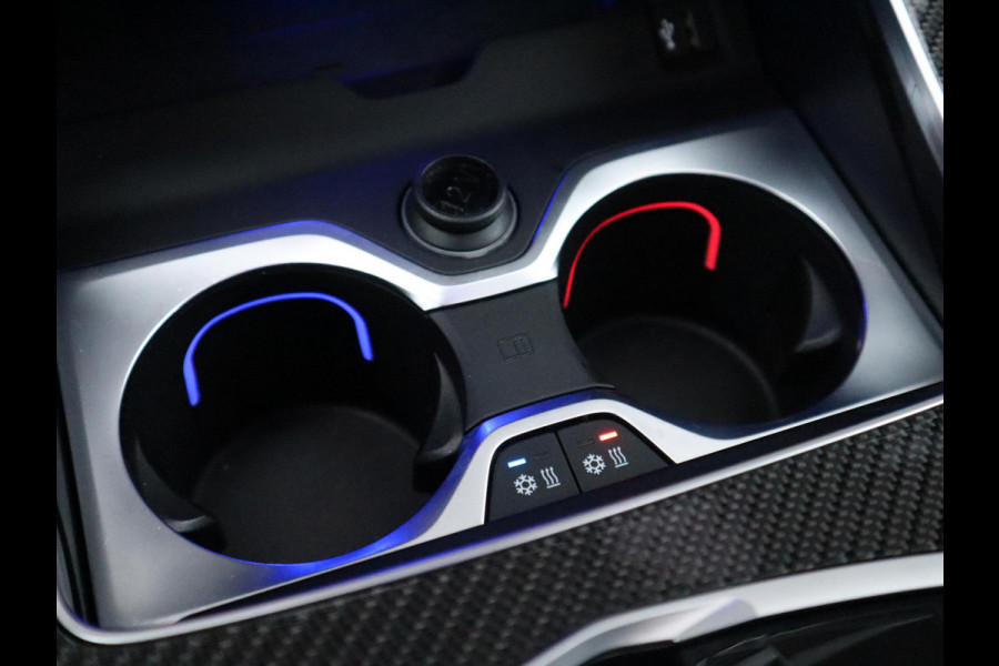 BMW X5 xDrive50e High Executive M Sport Pakket Automaat / Live Cockpit Plus / Panoramadak / Trekhaak / Luchtvering / Harman Kardon / Comfortstoelen / Warmtecomfortpakket / Sfeerverlichting / Active Protection / Shadow Line / 21 Inch