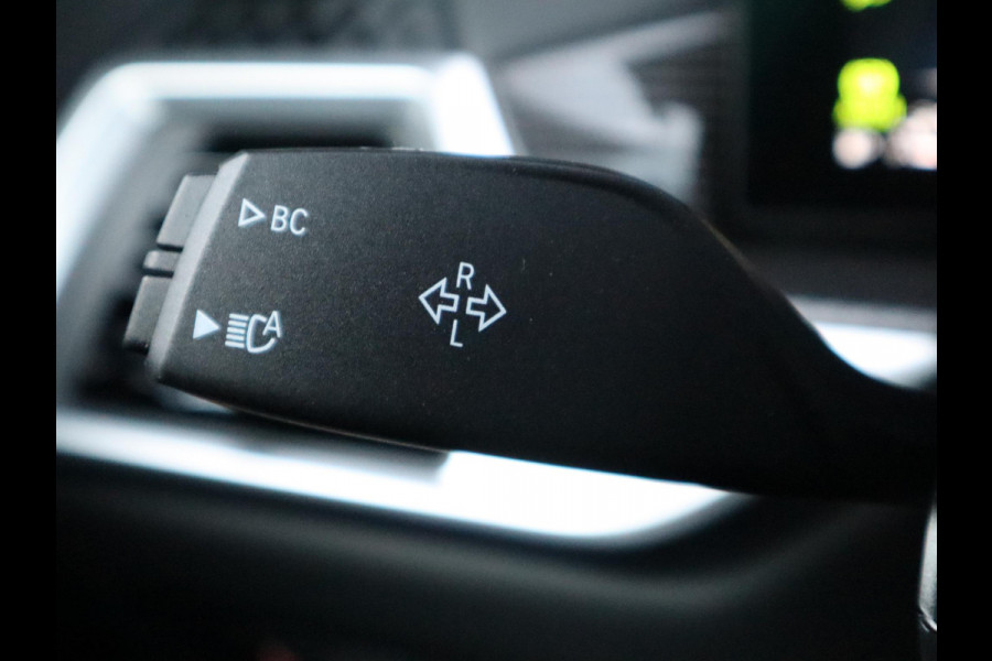 BMW X5 xDrive50e High Executive M Sport Pakket Automaat / Live Cockpit Plus / Panoramadak / Trekhaak / Luchtvering / Harman Kardon / Comfortstoelen / Warmtecomfortpakket / Sfeerverlichting / Active Protection / Shadow Line / 21 Inch