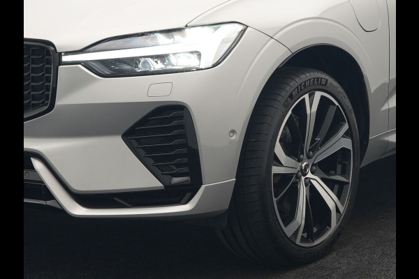 Volvo XC60 T6 AWD R-Design Plug In Hybrid 350pk LONG RANGE Dealer O.H. PHEV | Luchtvering | Trekhaak Af Fabriek | Panodak | Head Up | Adaptive Cruise | 360 Camera | Lederen Sportstoelen Massage & Ventilatie & Memory | Google Assistent | Apple Carplay | 21"L.M |