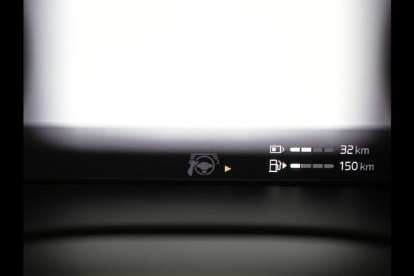 Volvo XC60 T6 AWD R-Design Plug In Hybrid 350pk LONG RANGE Dealer O.H. PHEV | Luchtvering | Trekhaak Af Fabriek | Panodak | Head Up | Adaptive Cruise | 360 Camera | Lederen Sportstoelen Massage & Ventilatie & Memory | Google Assistent | Apple Carplay | 21"L.M |