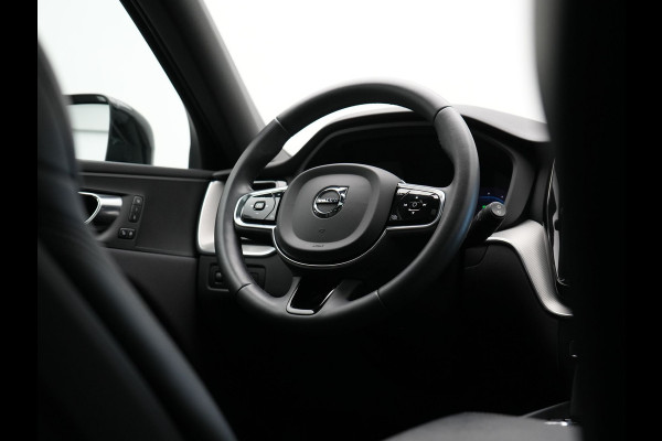 Volvo XC60 T6 AWD R-Design Plug In Hybrid 350pk LONG RANGE Dealer O.H. PHEV | Luchtvering | Trekhaak Af Fabriek | Panodak | Head Up | Adaptive Cruise | 360 Camera | Lederen Sportstoelen Massage & Ventilatie & Memory | Google Assistent | Apple Carplay | 21"L.M |