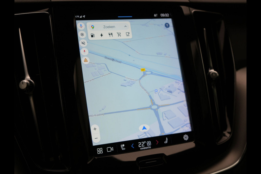 Volvo XC60 T6 AWD R-Design Plug In Hybrid 350pk LONG RANGE Dealer O.H. PHEV | Luchtvering | Trekhaak Af Fabriek | Panodak | Head Up | Adaptive Cruise | 360 Camera | Lederen Sportstoelen Massage & Ventilatie & Memory | Google Assistent | Apple Carplay | 21"L.M |