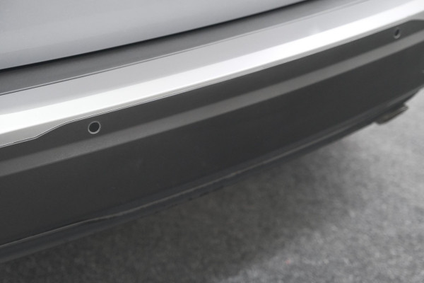 Peugeot 2008 PureTech 100 Allure | Camera | Navigatie | Parkeersensoren | Apple Carplay