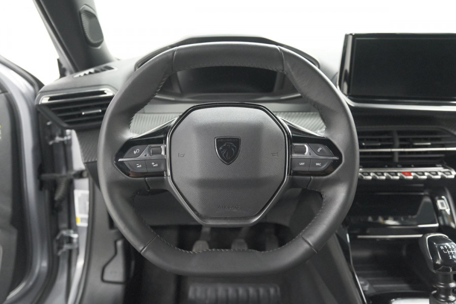 Peugeot 2008 PureTech 100 Allure | Camera | Navigatie | Parkeersensoren | Apple Carplay