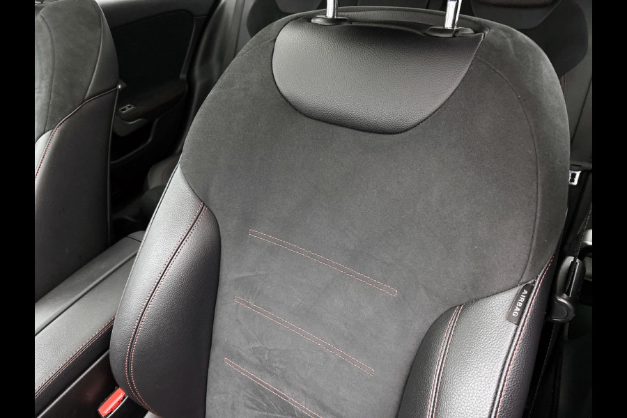 Mercedes-Benz A-Klasse 200 Premium Plus AMG-Line(Dealer OndH, Panorama, Sfeer-Verlichting, Navi, StoelV, Climate Con, Etc)