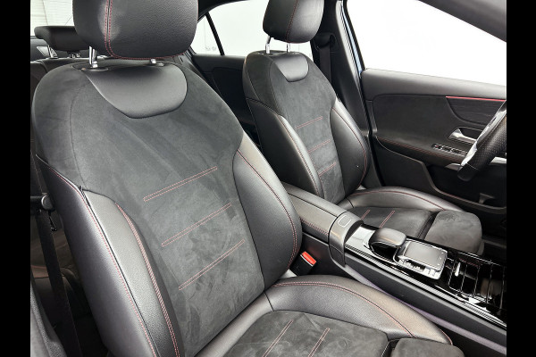 Mercedes-Benz A-Klasse 200 Premium Plus AMG-Line(Dealer OndH, Panorama, Sfeer-Verlichting, Navi, StoelV, Climate Con, Etc)