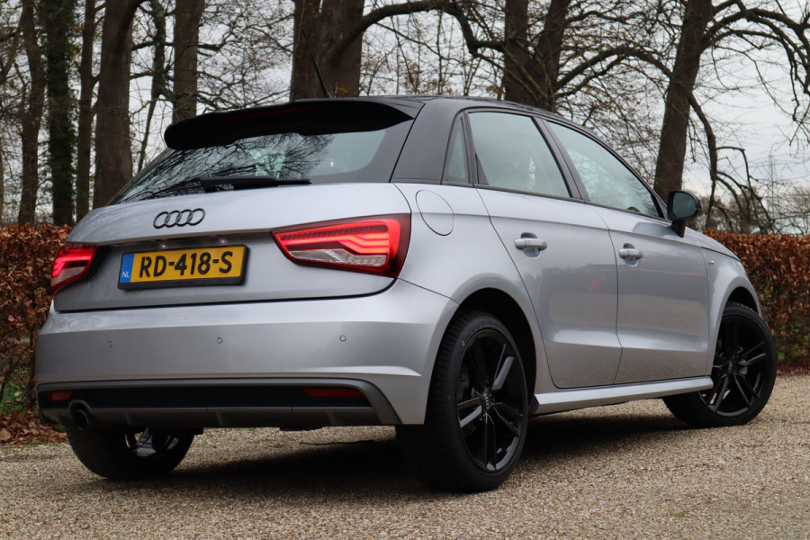Audi A1 Sportback 1.0 TFSI Adrenalin | S-line | 5drs. | Cruise control |