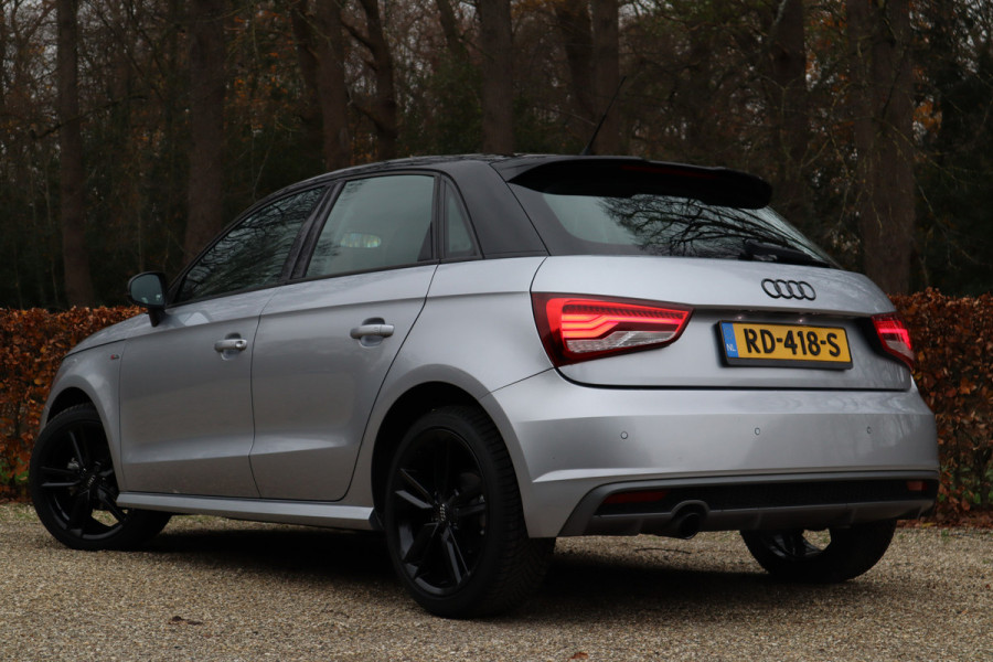 Audi A1 Sportback 1.0 TFSI Adrenalin | S-line | 5drs. | Cruise control |